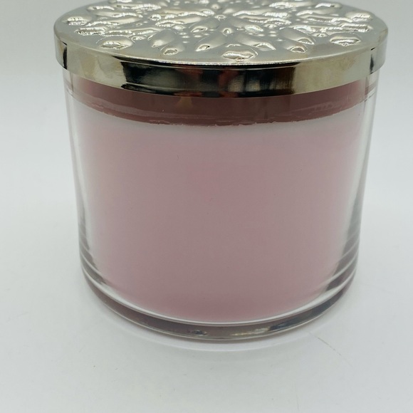 NWT Bath & Body Works Pure Wonder 3-Wick Candle 60+ Hour Burn Time - Picture 6 of 7